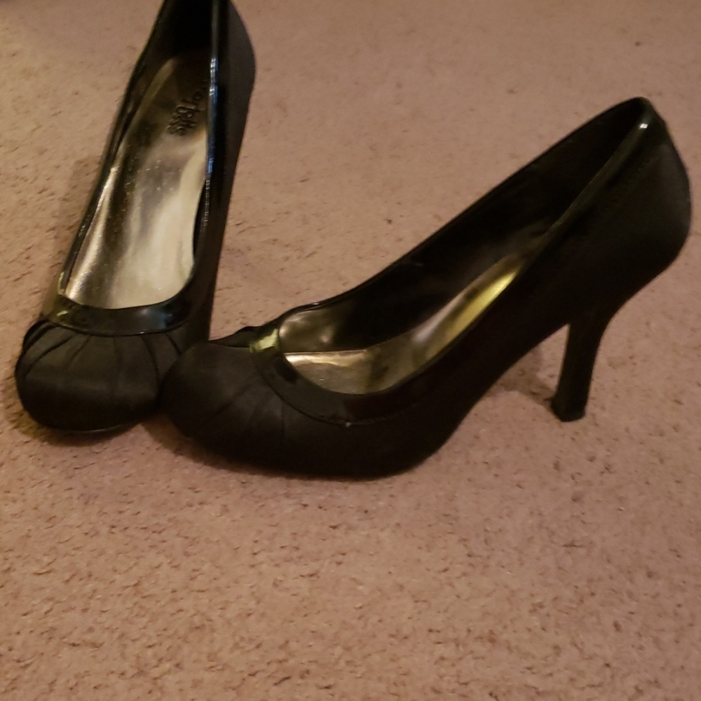 Black heals